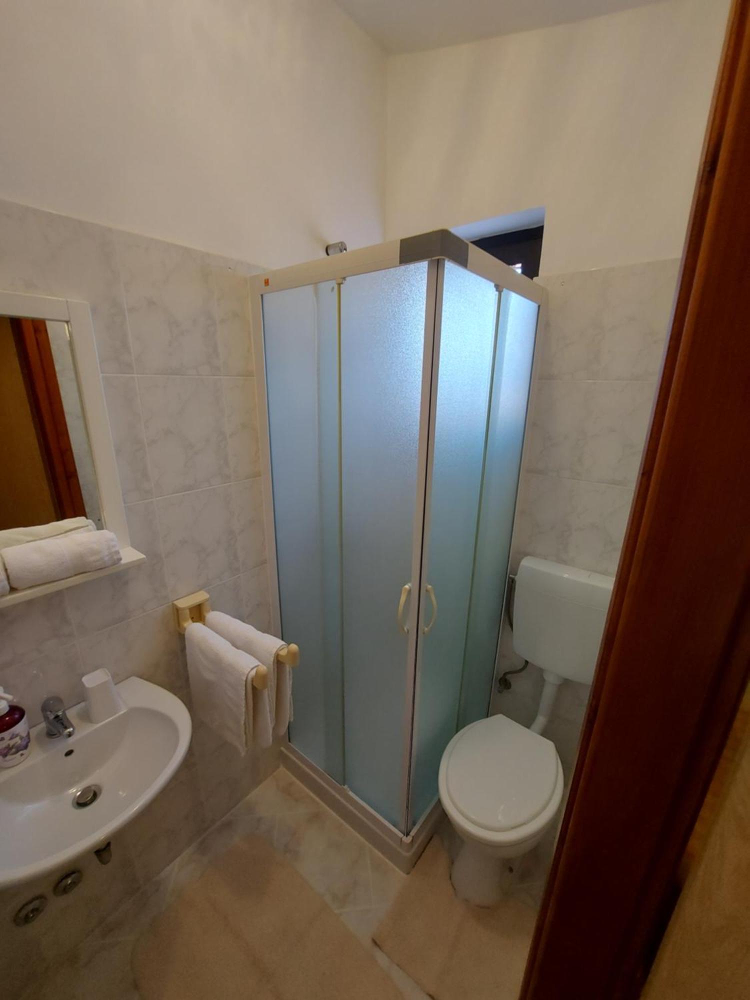 Bed and Breakfast Ranch Radin Бртонигла Номер фото
